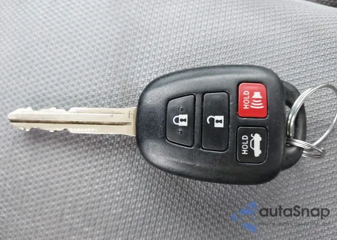 2016 Toyota Corolla Le z USA, uszkodzony, nr VIN 2T1BURHE8GC707929